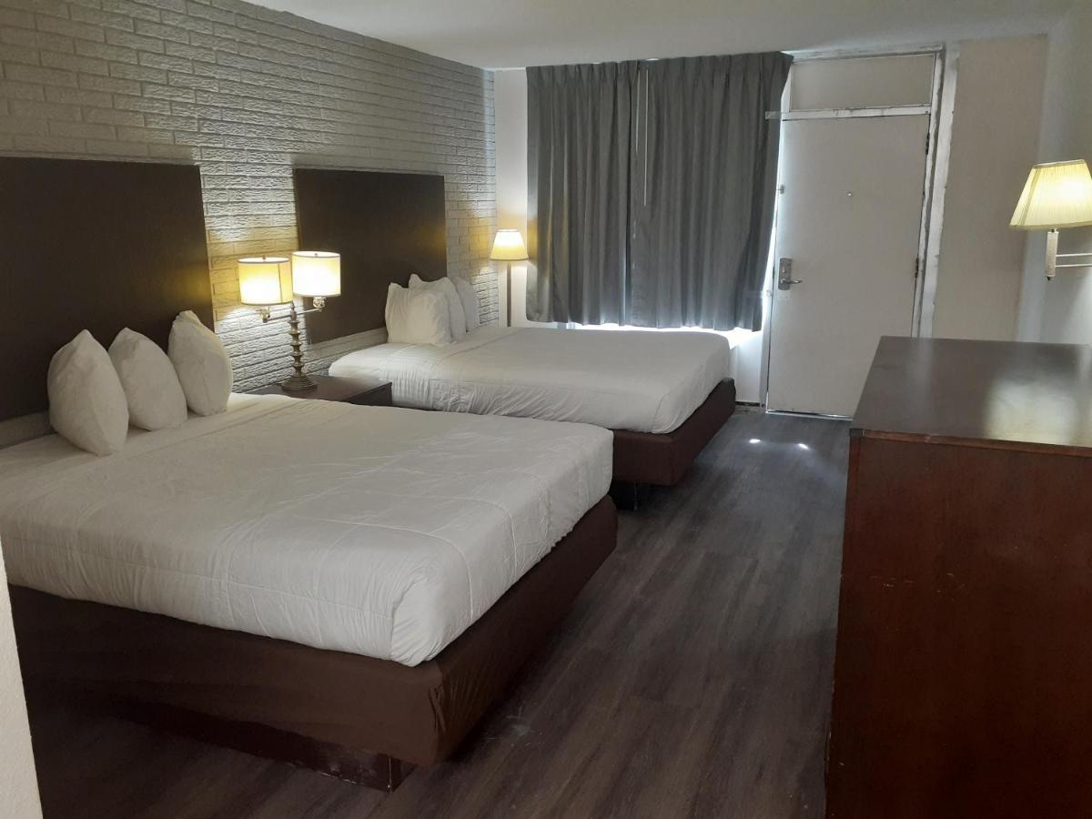Rodeway Inn & Suites Wilmington North Chambre photo