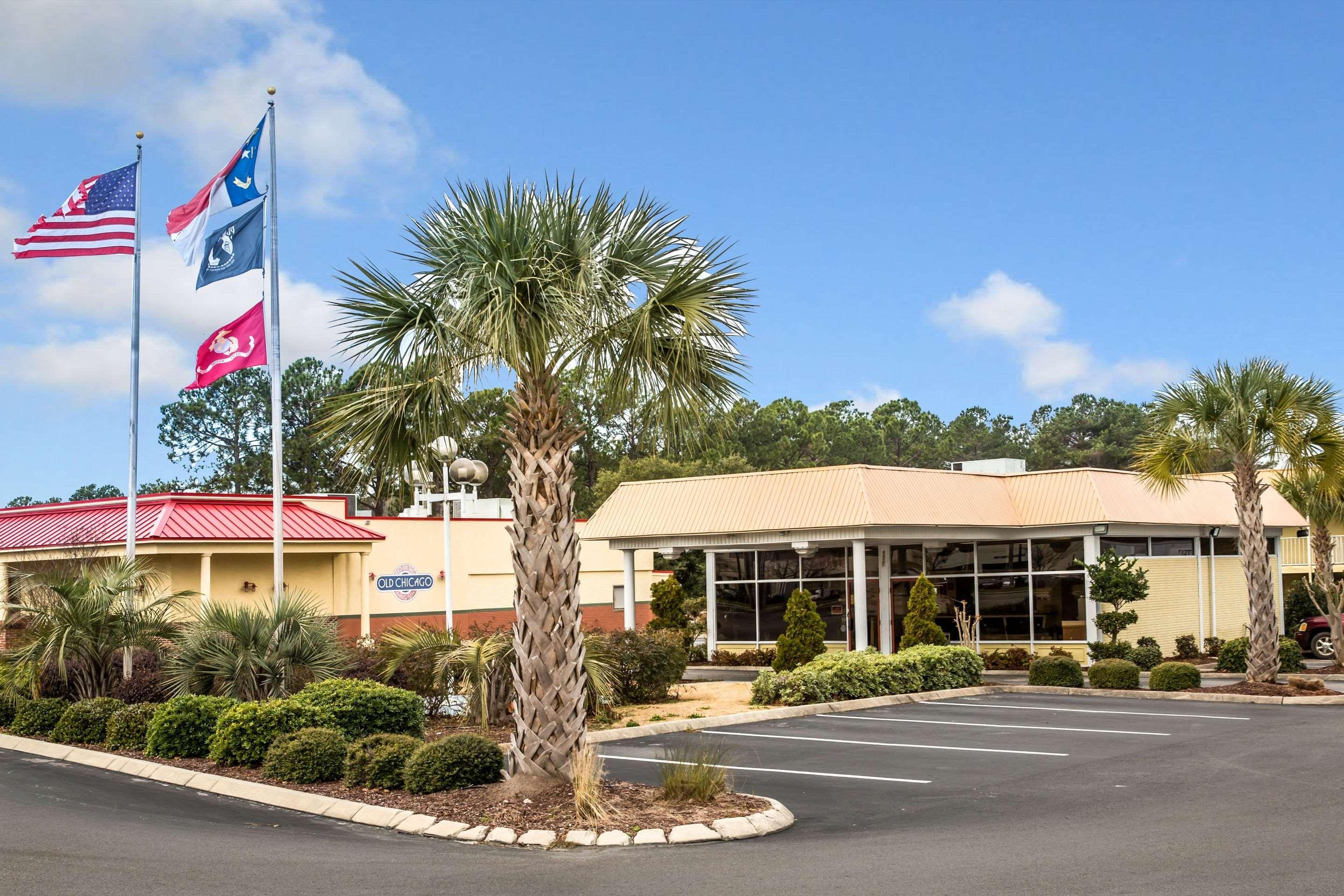 Rodeway Inn & Suites Wilmington North Extérieur photo