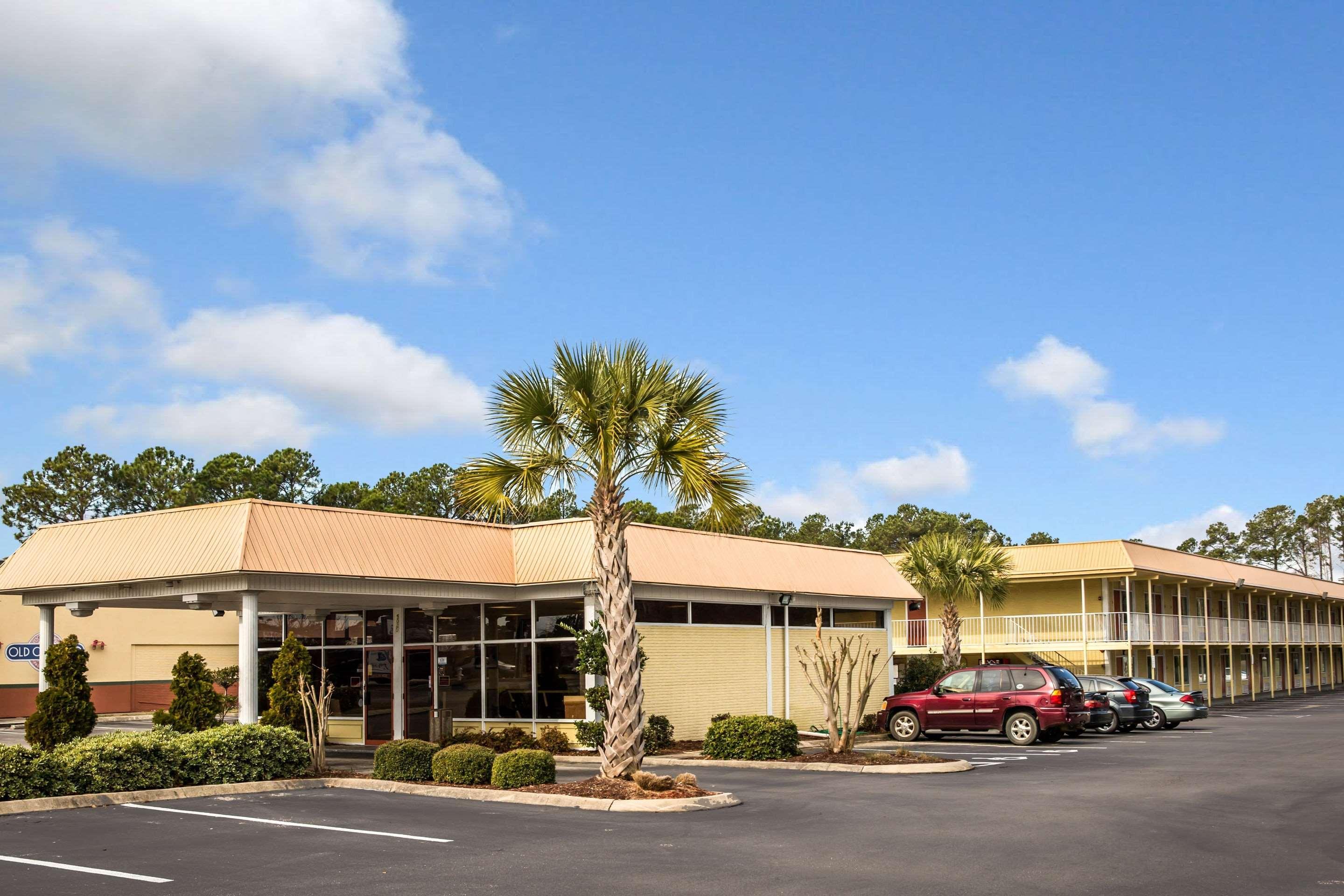 Rodeway Inn & Suites Wilmington North Extérieur photo