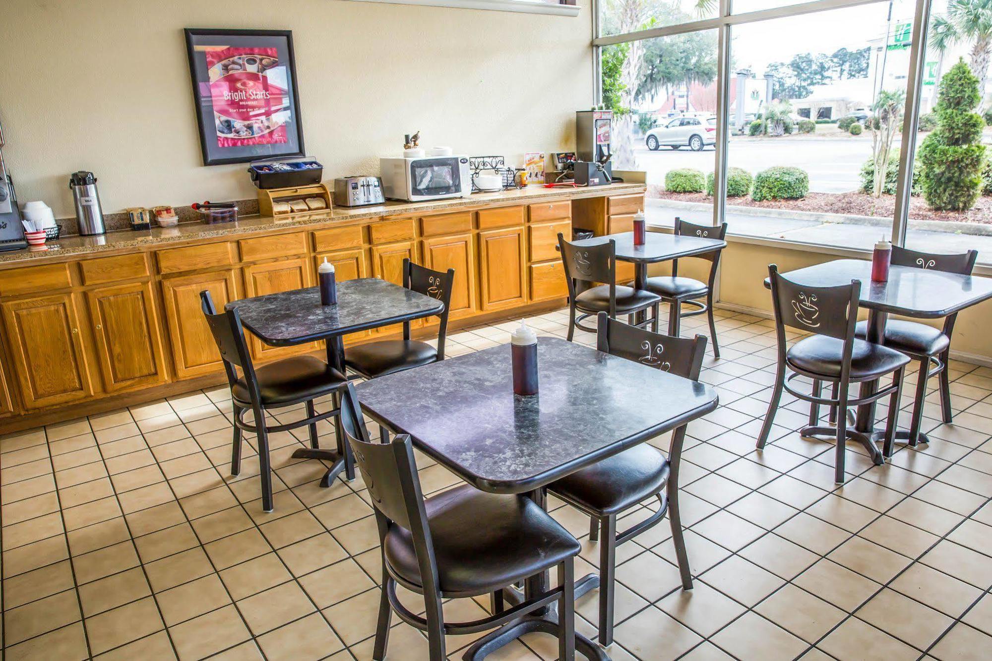Rodeway Inn & Suites Wilmington North Extérieur photo